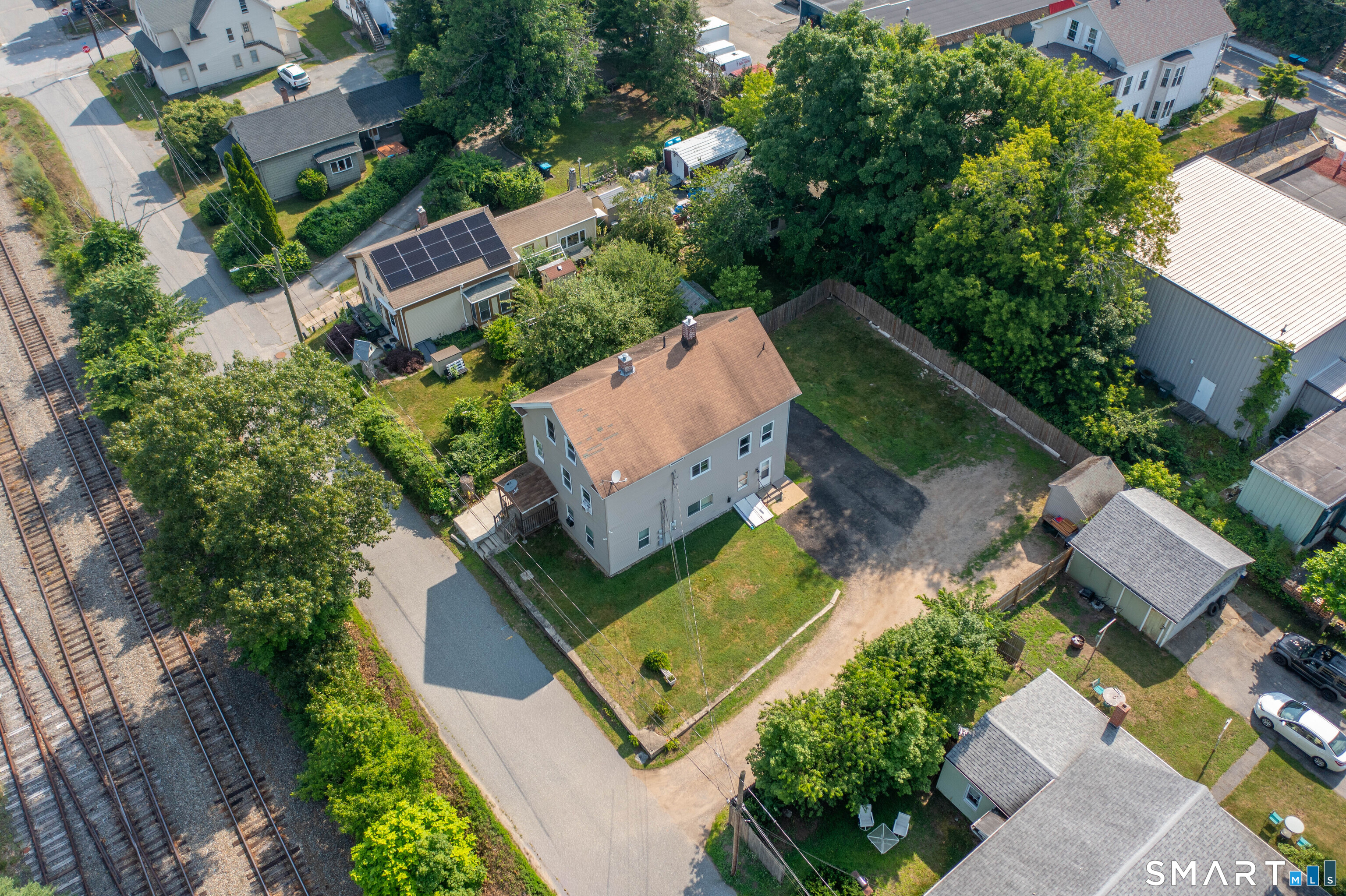27 Railroad Street Putnam CT 06260