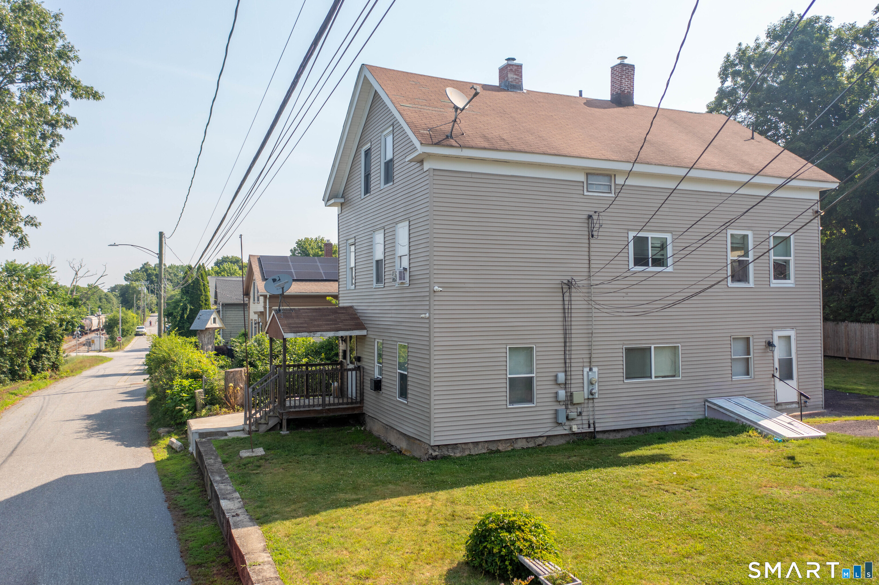 27 Railroad Street Putnam CT 06260