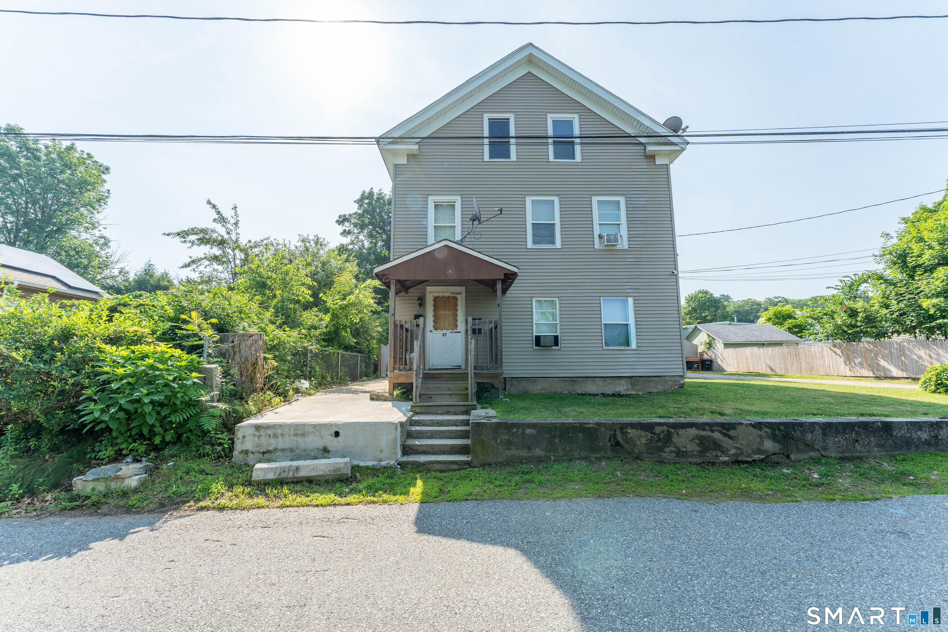27 Railroad Street Putnam CT 06260