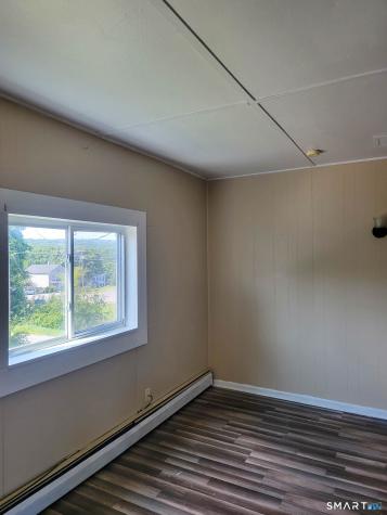 27 Railroad Street Putnam CT 06260
