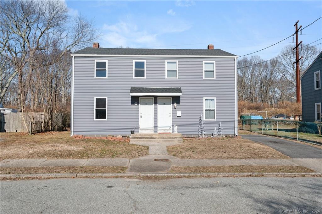 35/37 Ridgeview Circle New London CT 06320