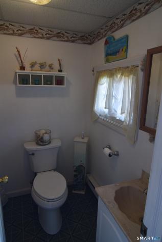 10 Hartford Avenue Old Lyme CT 06371