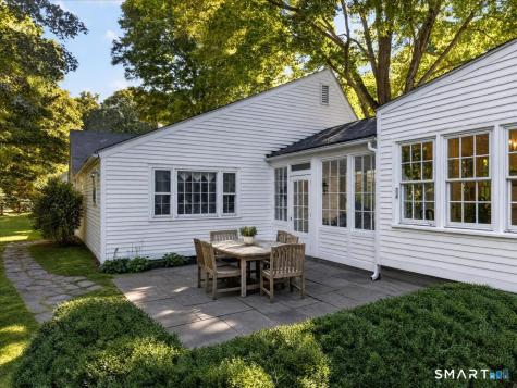 9 Ingham Hill Road Essex CT 06426
