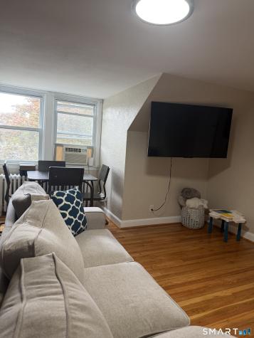 29 Englewood Avenue West Hartford CT 06110
