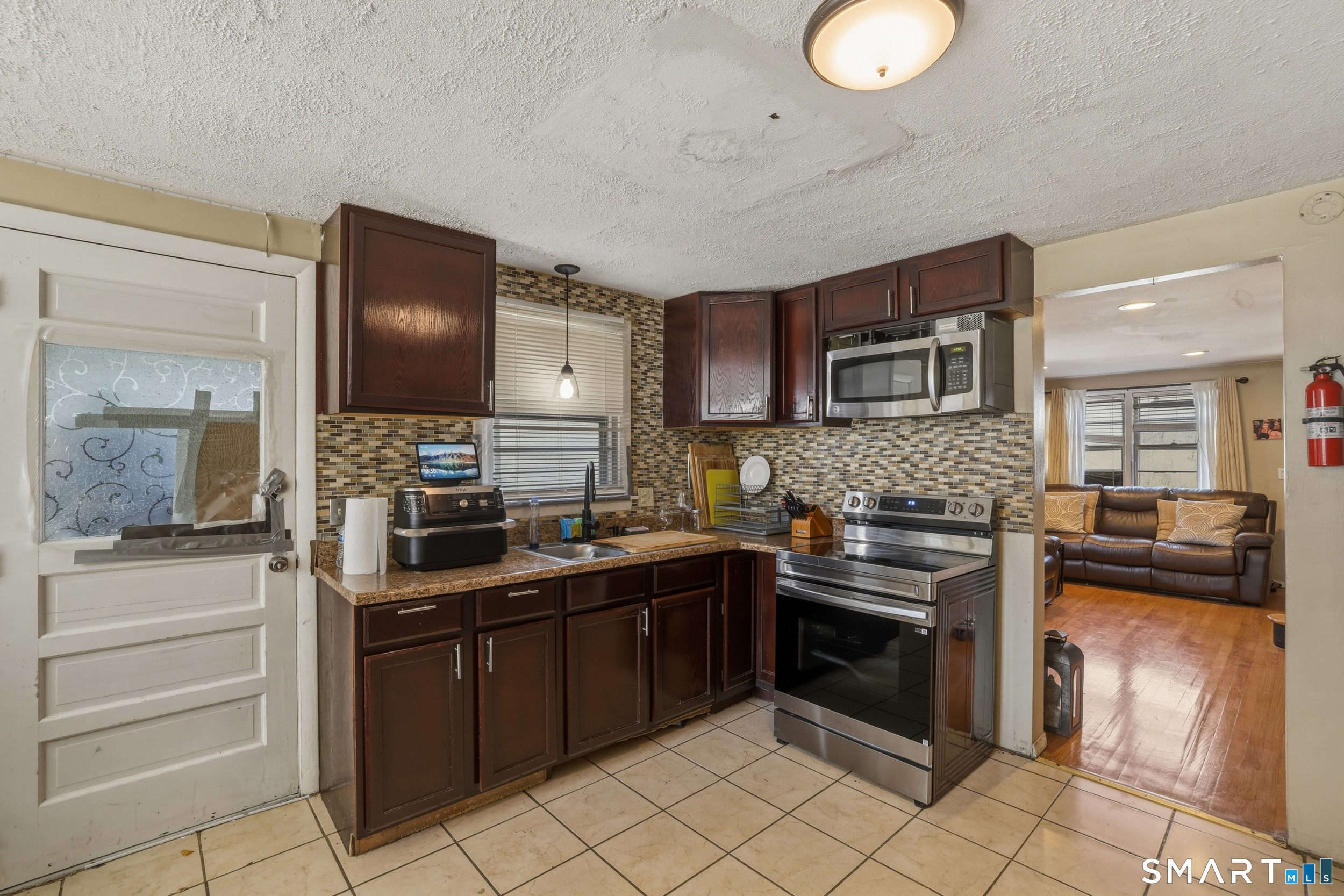 30 Lyndale Street Manchester CT 06040