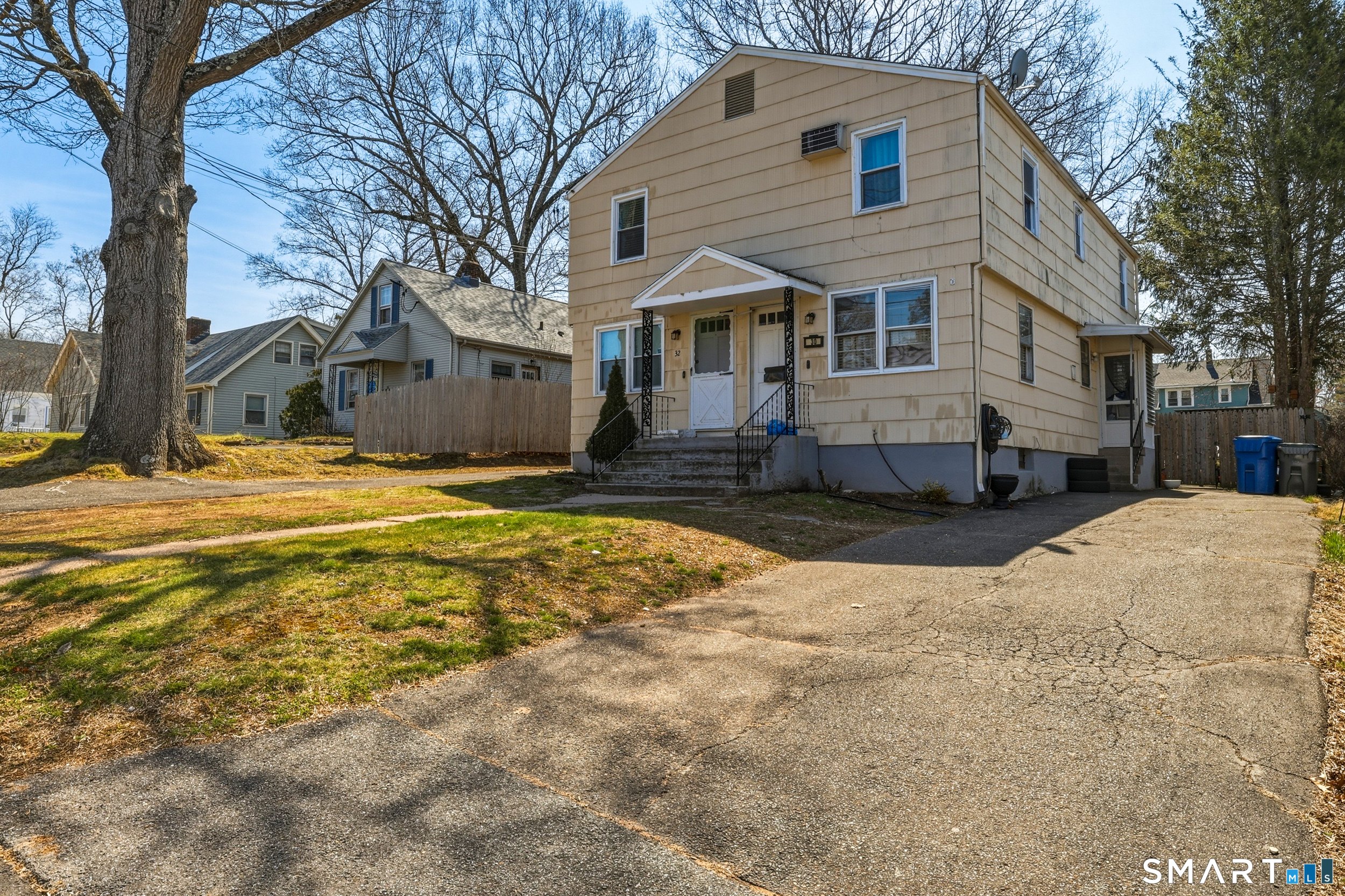 30 Lyndale Street Manchester CT 06040