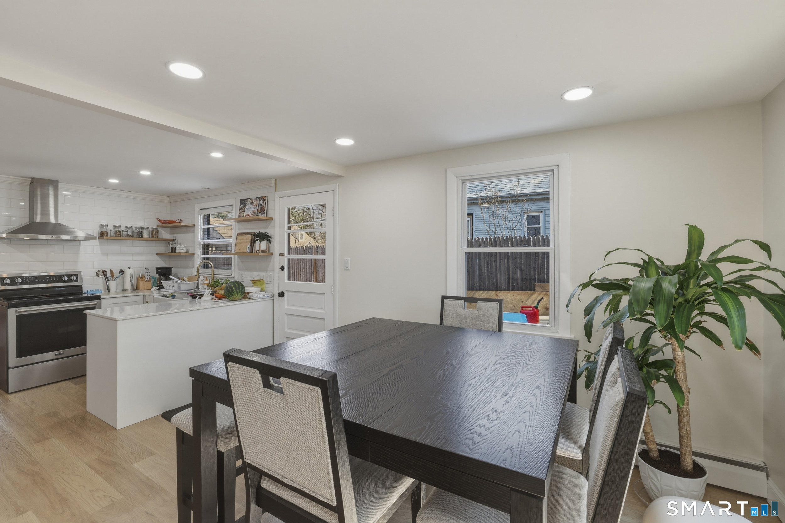 30 Lyndale Street Manchester CT 06040