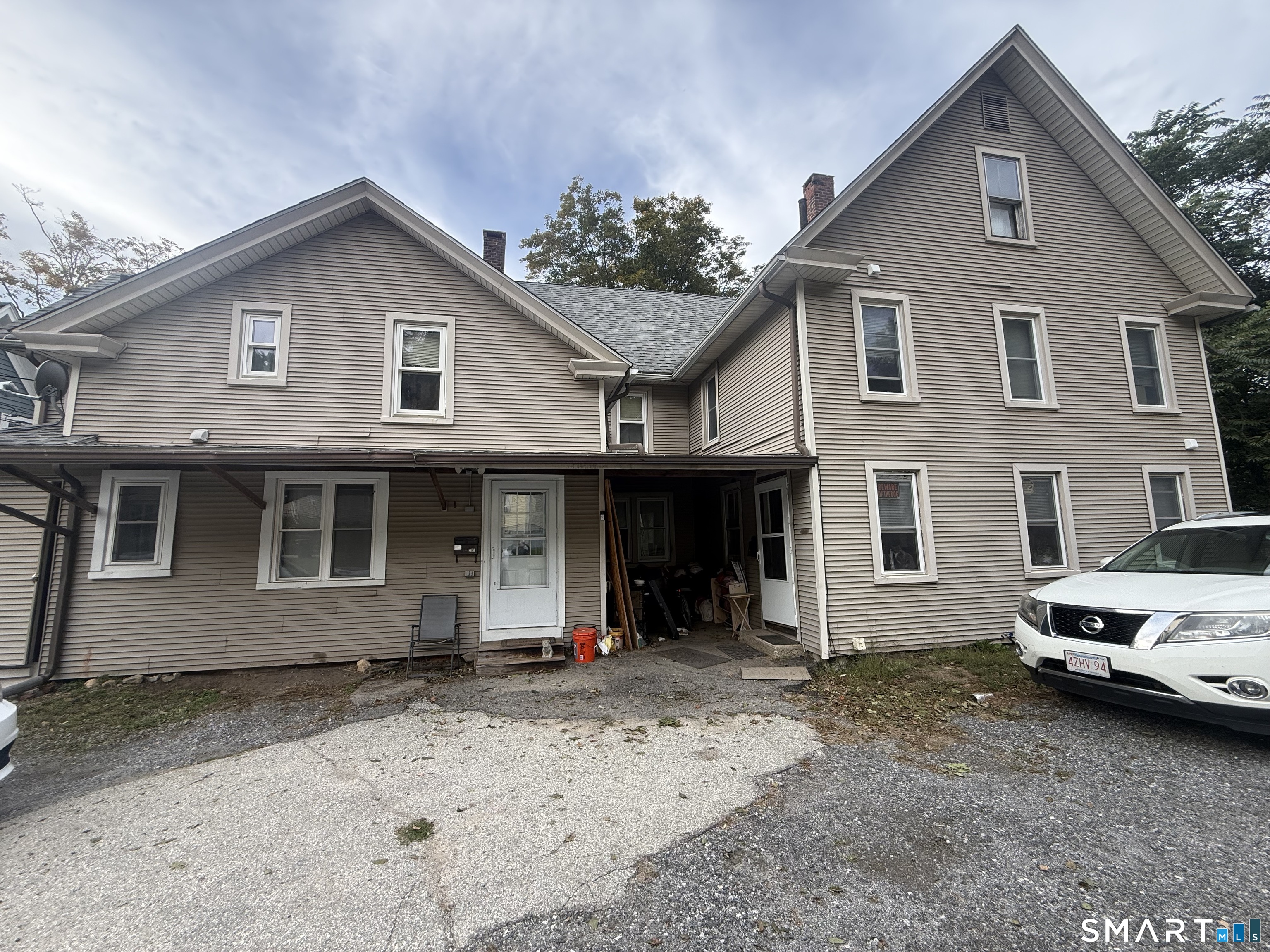 291-293 School Street Putnam CT 06260