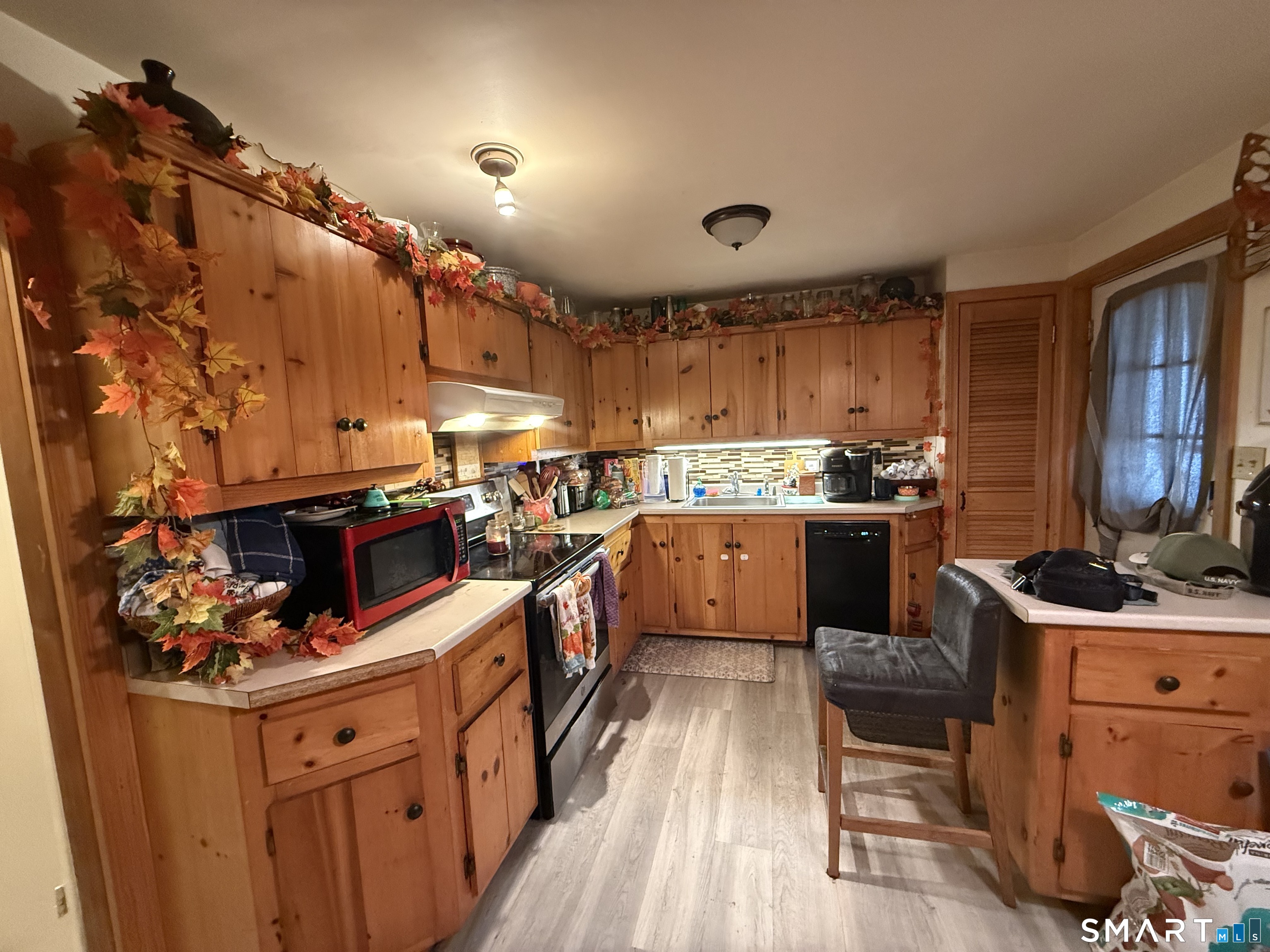 291-293 School Street Putnam CT 06260
