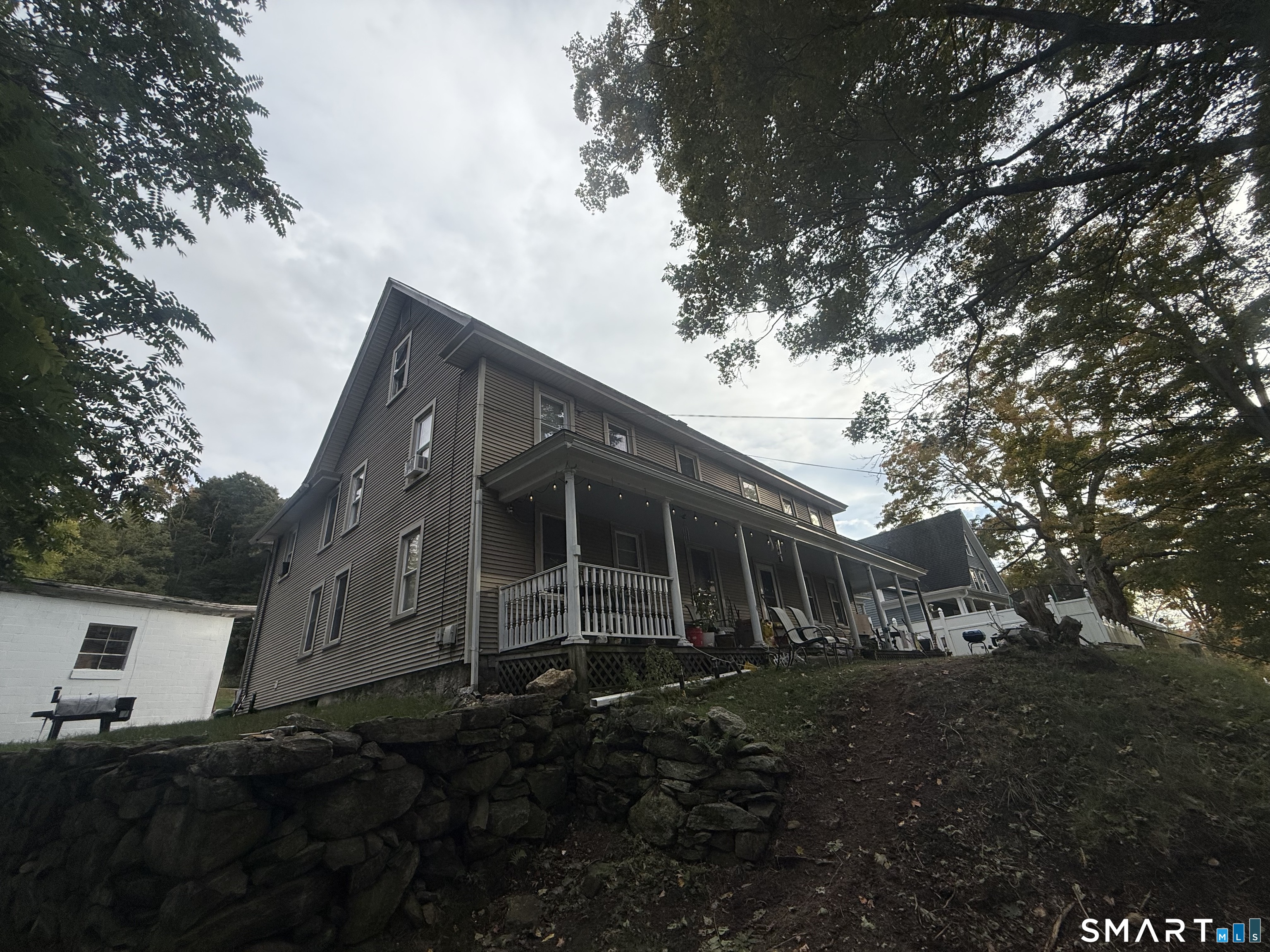 291-293 School Street Putnam CT 06260