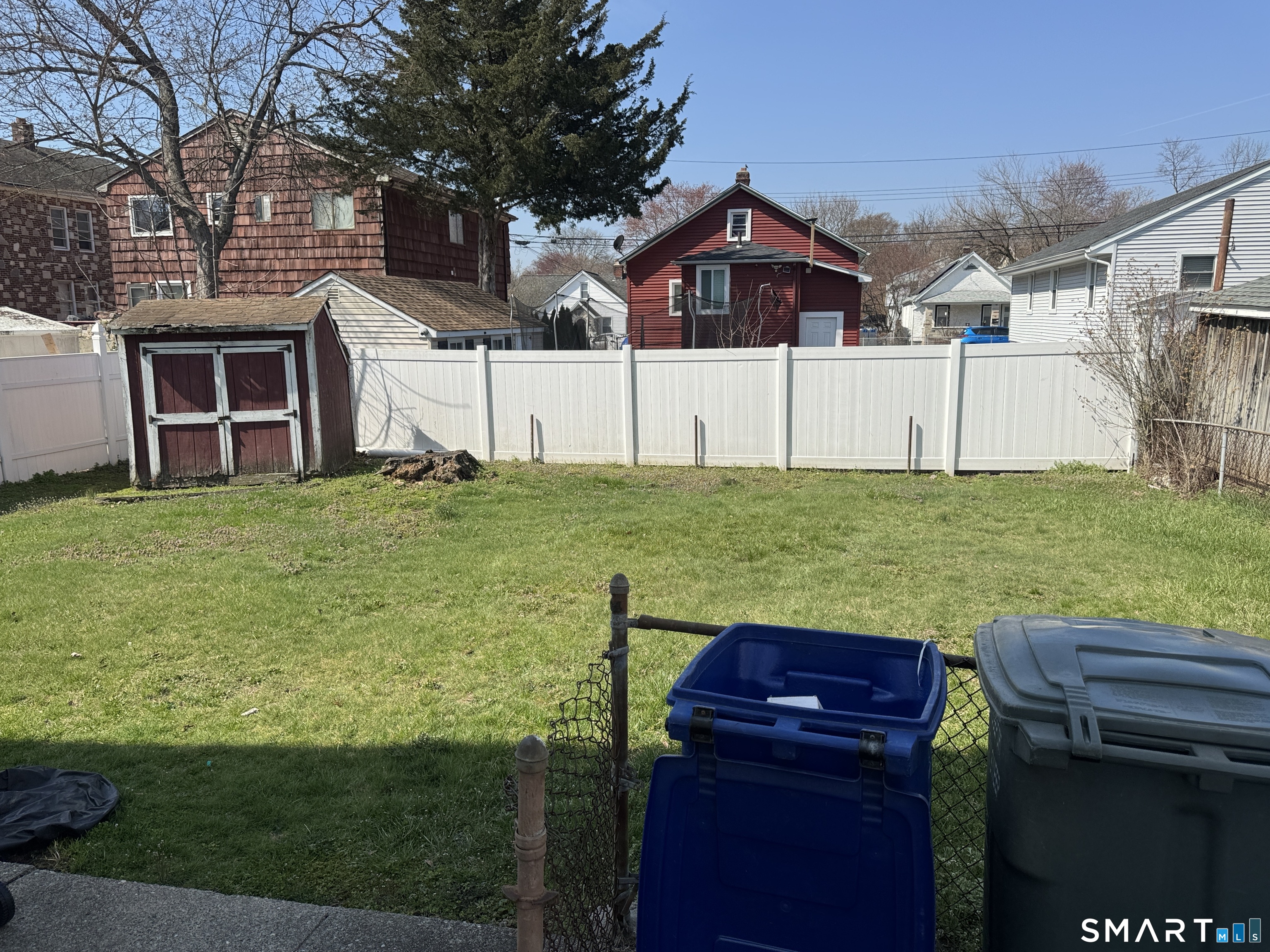 403-405 Indian Avenue Bridgeport CT 06606