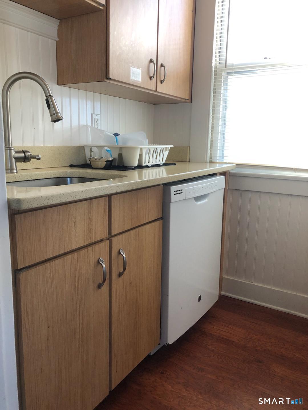 63 Sea Street New Haven CT 06519