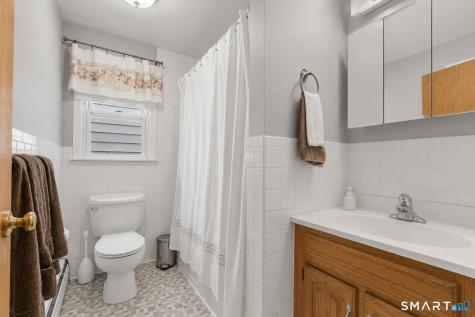 32 Hackett North Circle Stamford CT 06906