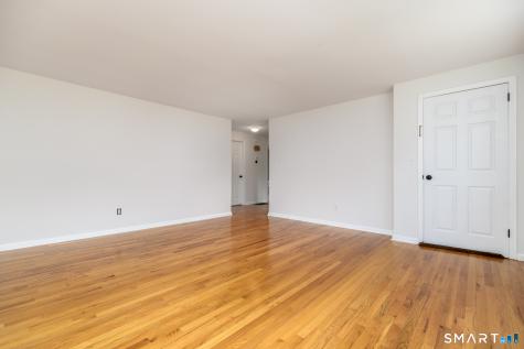 32 Hackett North Circle Stamford CT 06906