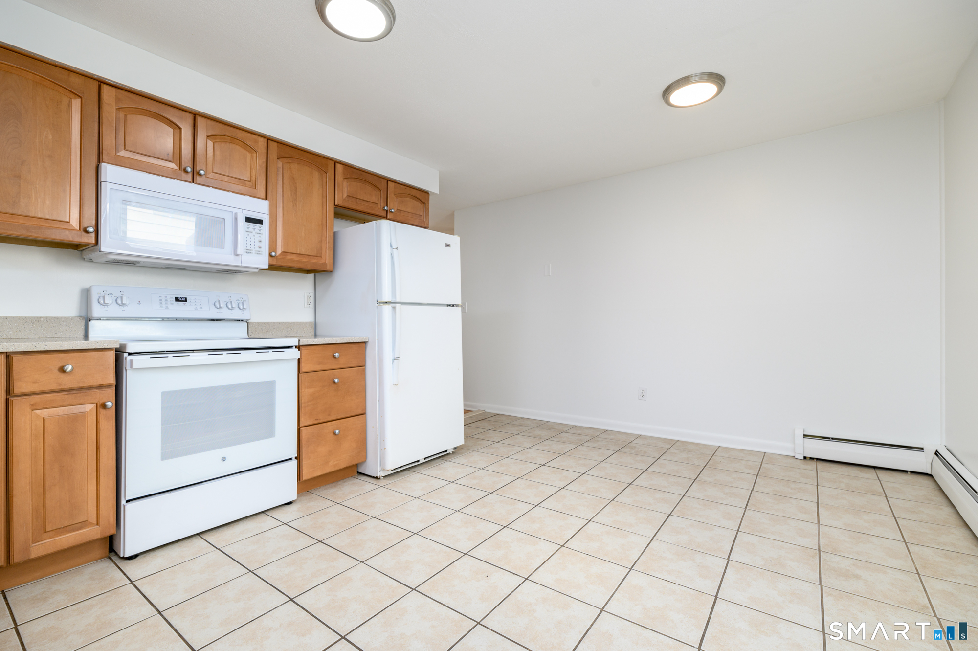 32 Hackett North Circle Stamford CT 06906