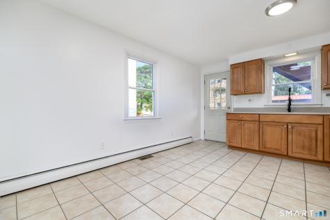 32 Hackett North Circle Stamford CT 06906