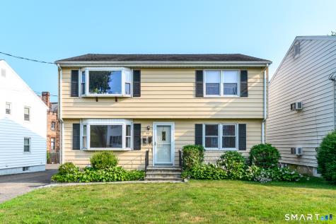 32 Hackett North Circle Stamford CT 06906