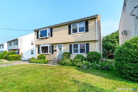 32 Hackett North Circle Stamford CT 06906