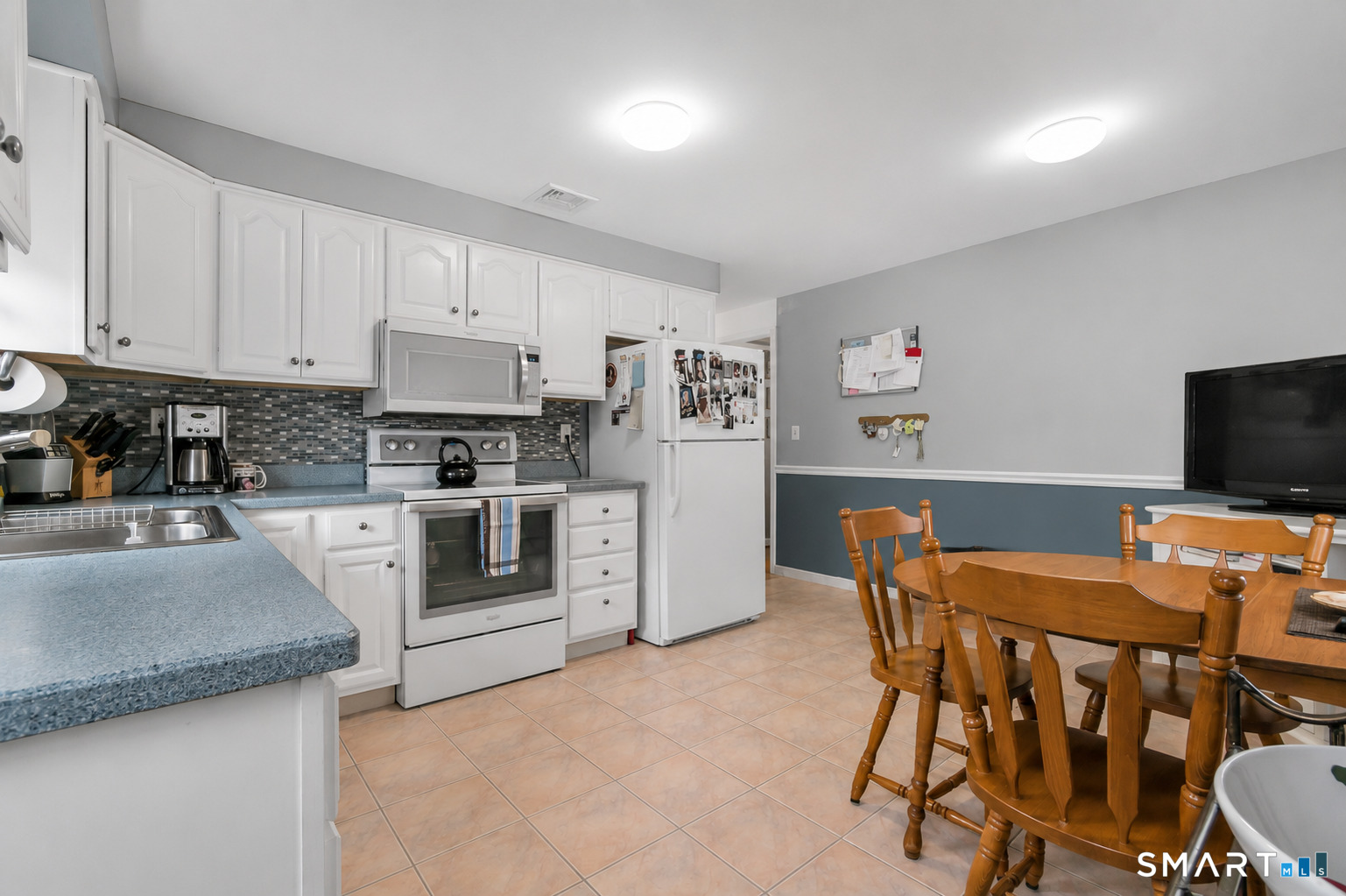 32 Hackett North Circle Stamford CT 06906