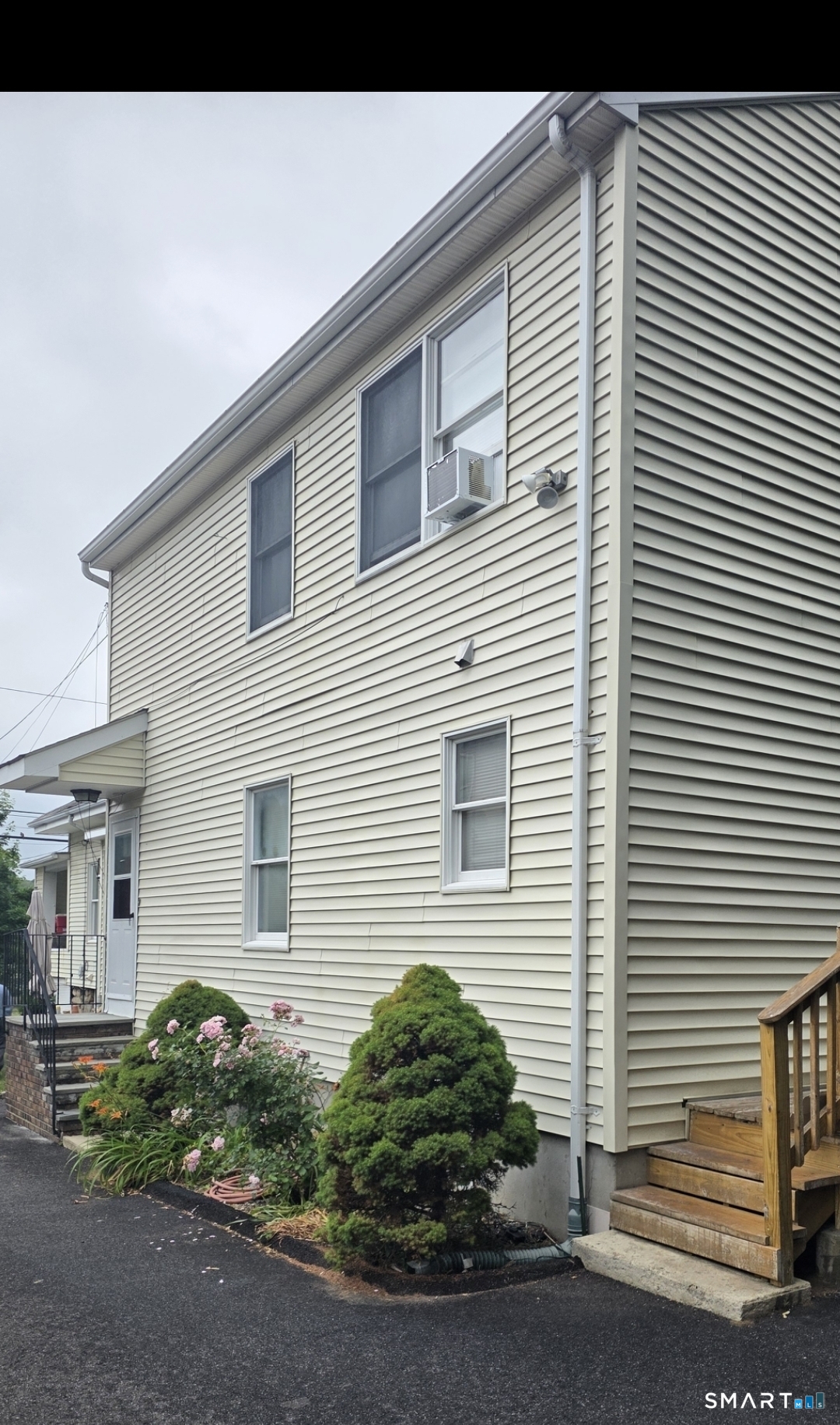 37 Waterbury Avenue Stamford CT 06902