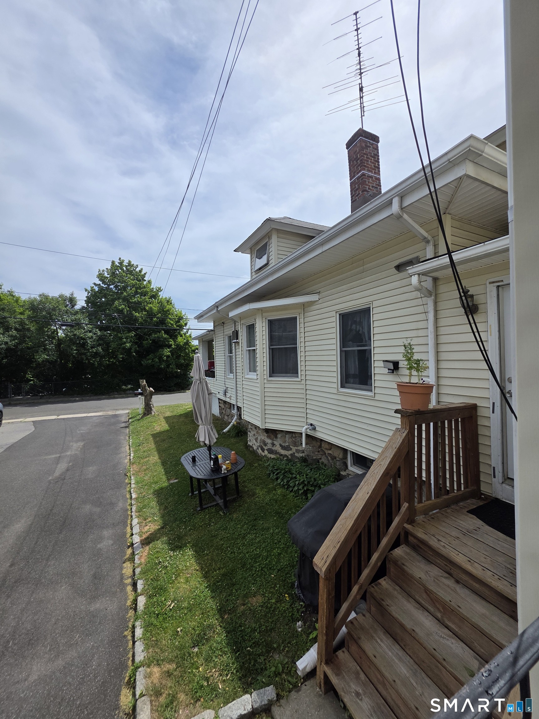 37 Waterbury Avenue Stamford CT 06902