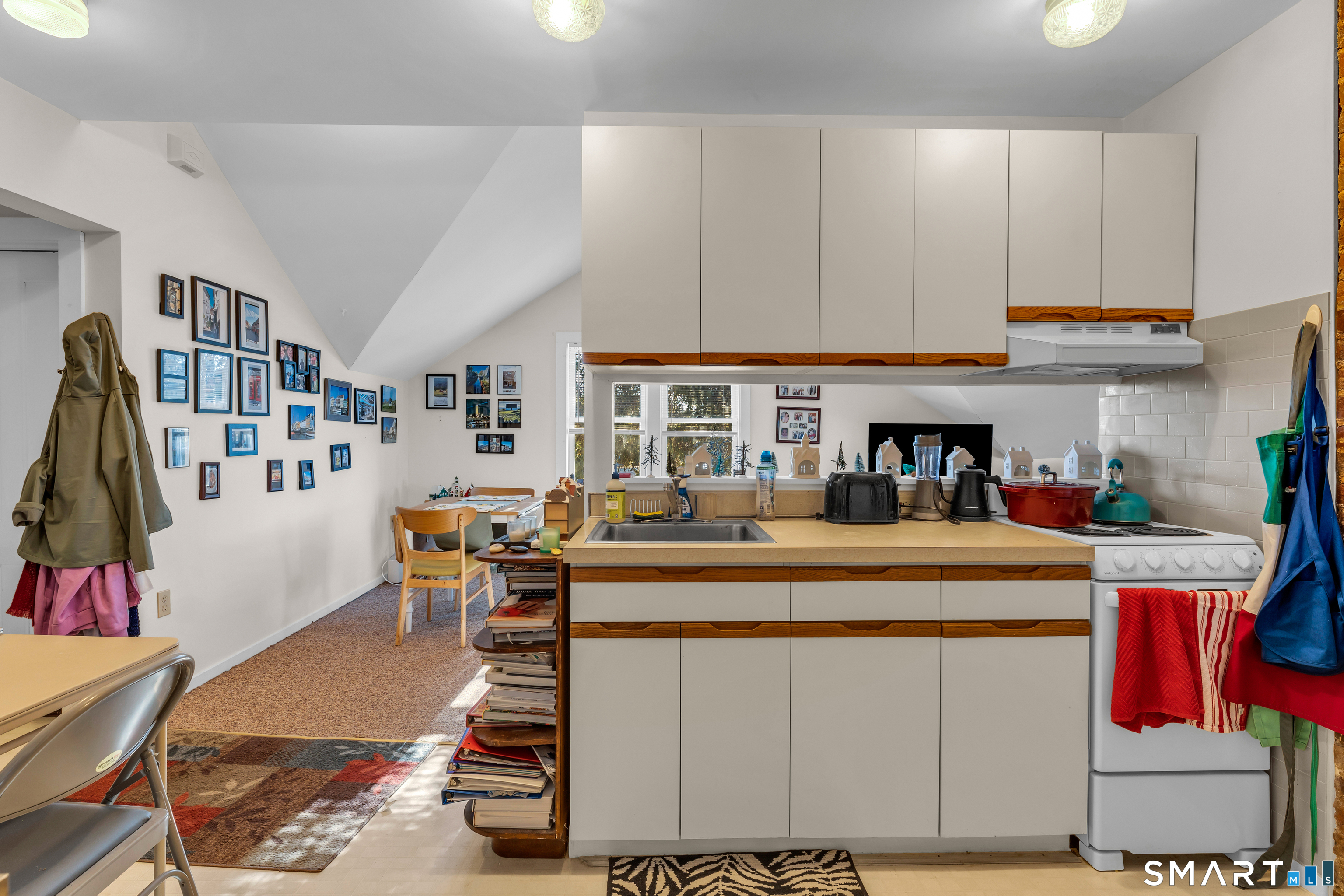 53 Montowese Street Branford CT 06405
