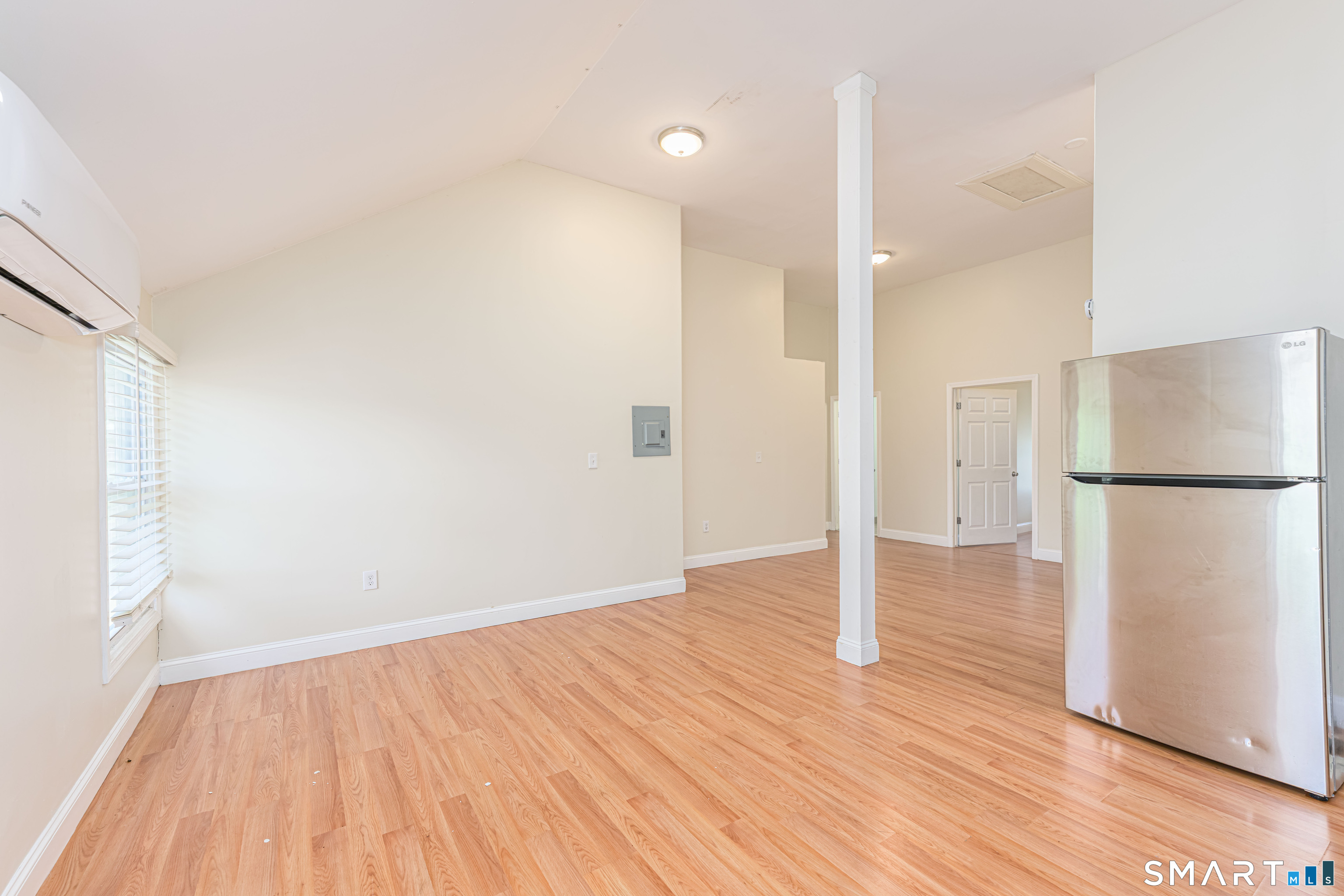 158 Bull Hill Lane West Haven CT 06516