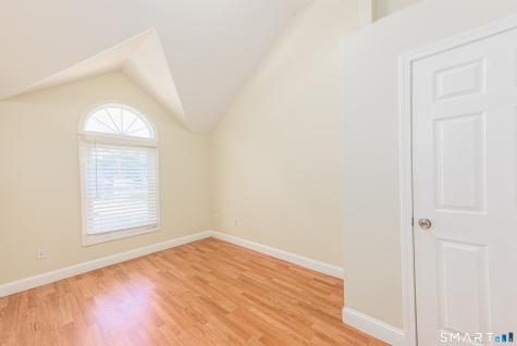 158 Bull Hill Lane West Haven CT 06516