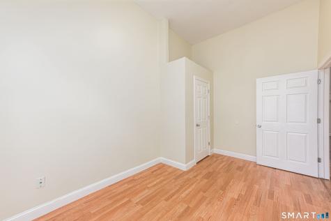 158 Bull Hill Lane West Haven CT 06516