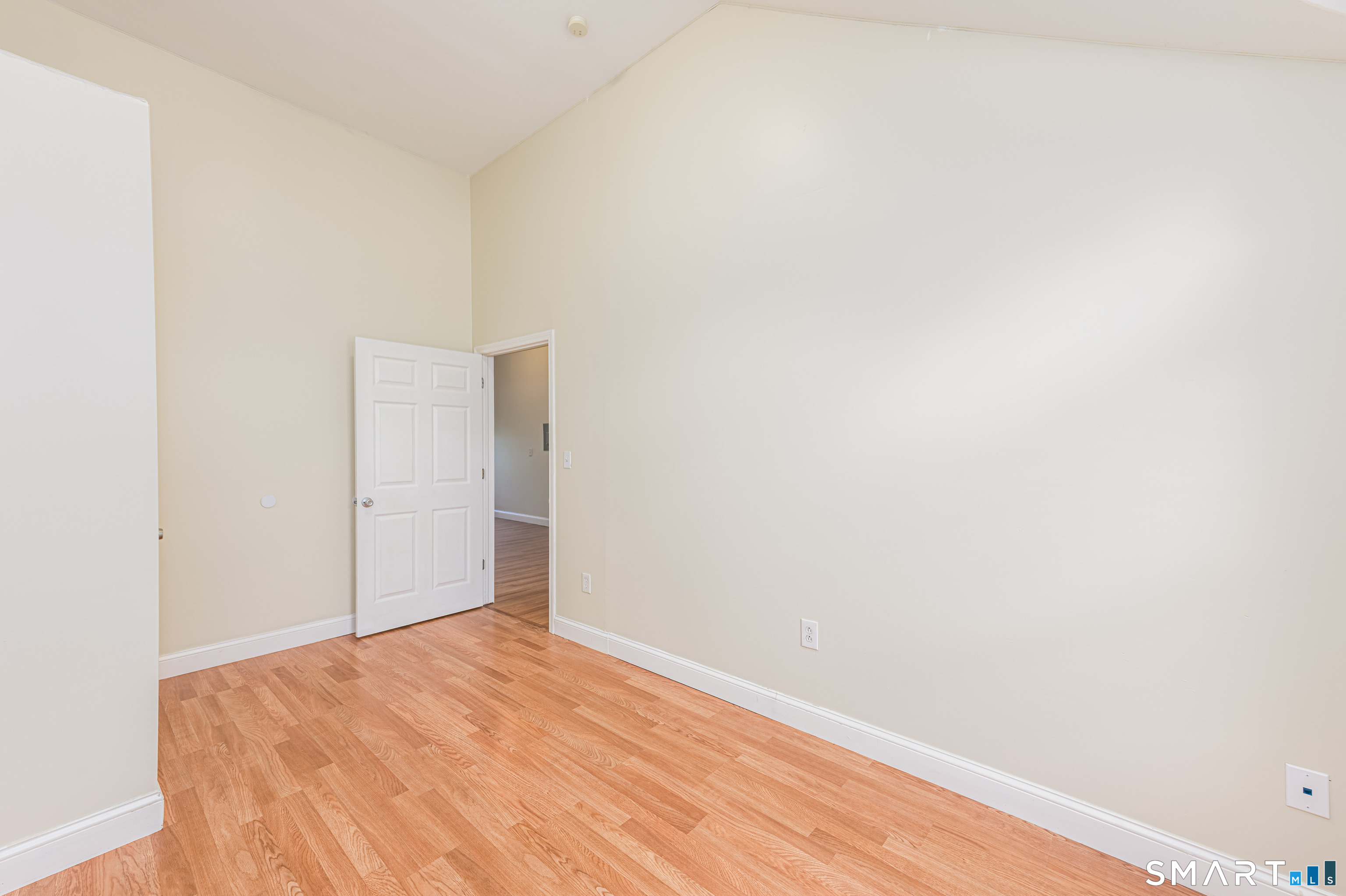 158 Bull Hill Lane West Haven CT 06516
