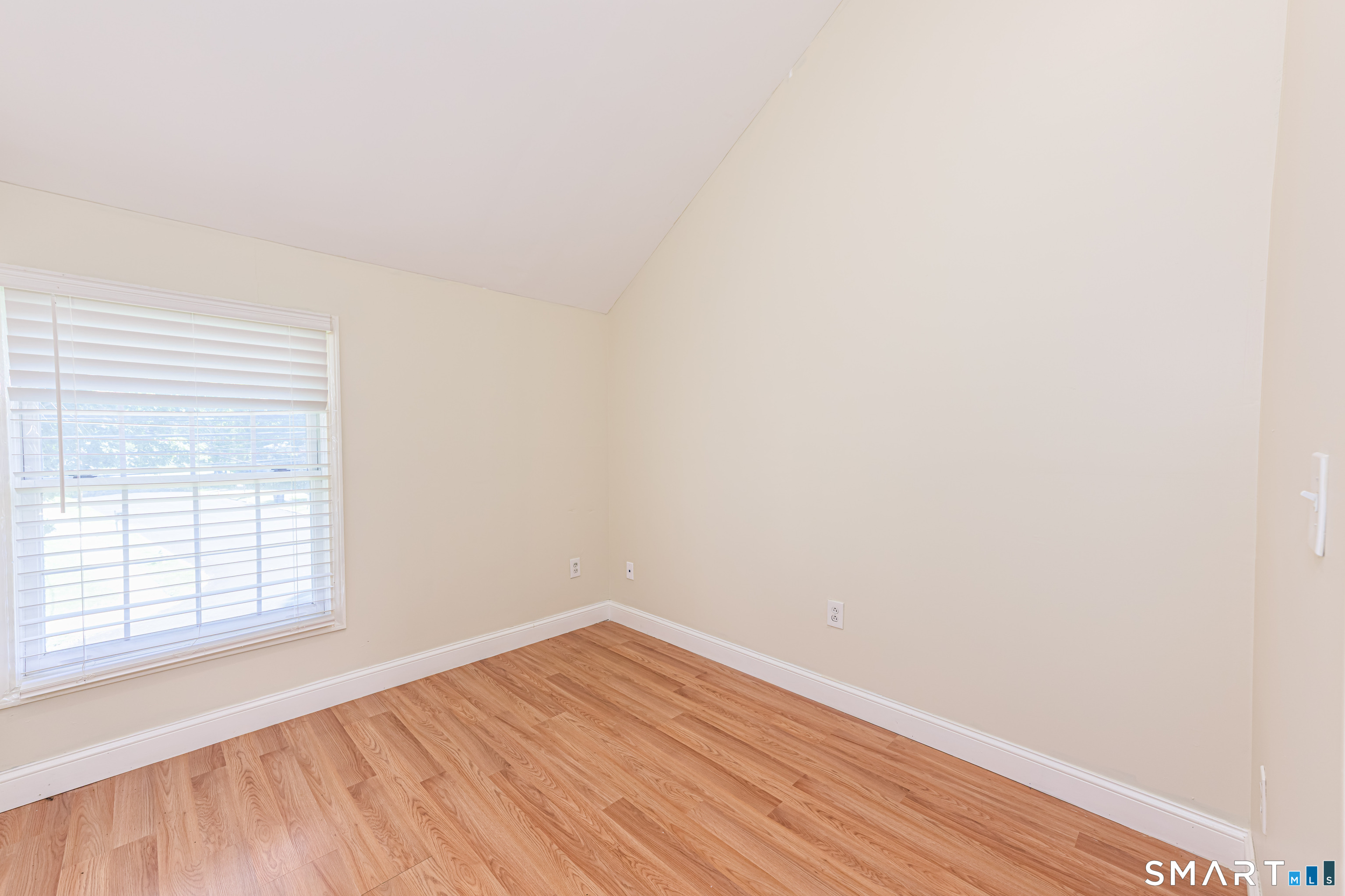 158 Bull Hill Lane West Haven CT 06516