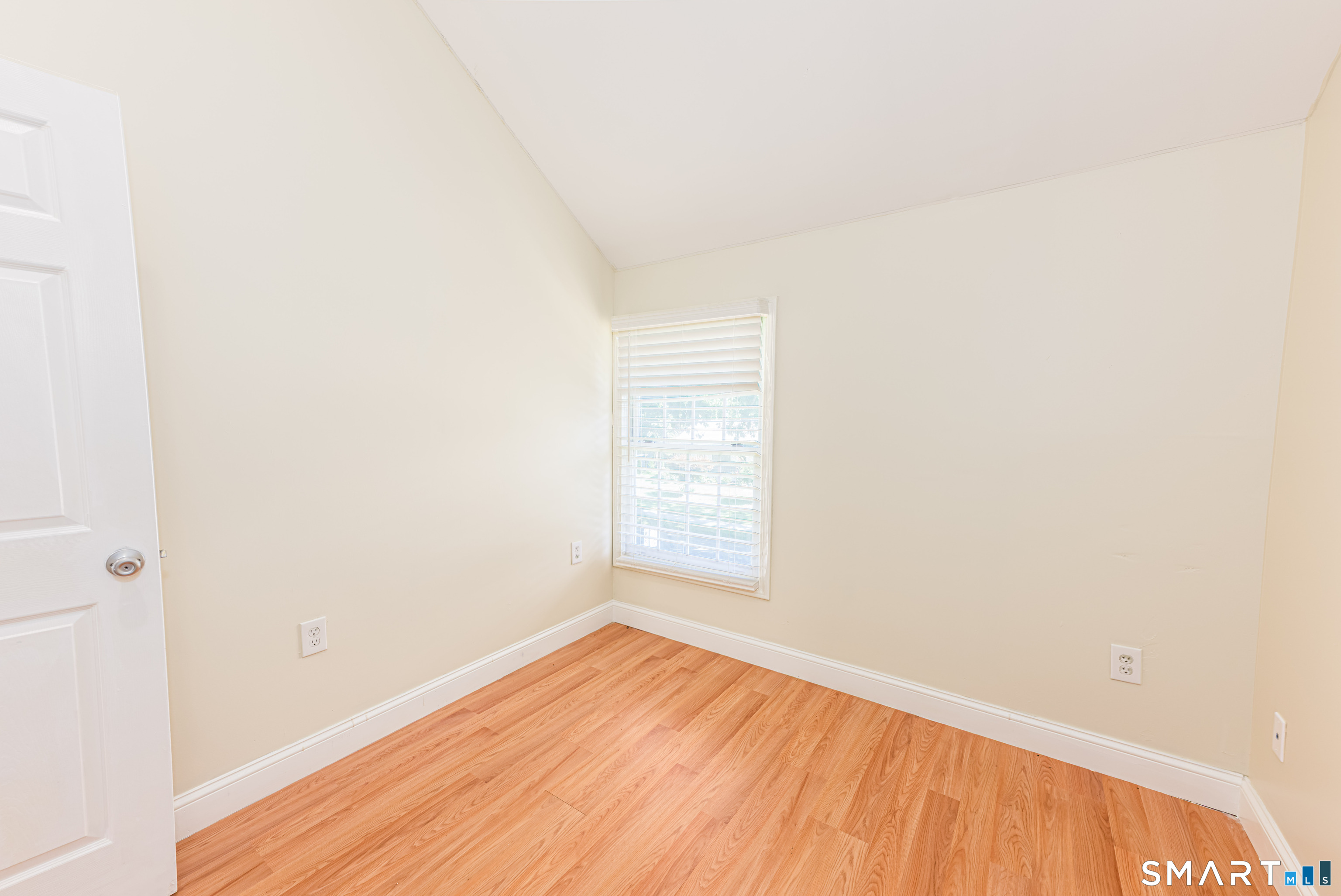158 Bull Hill Lane West Haven CT 06516