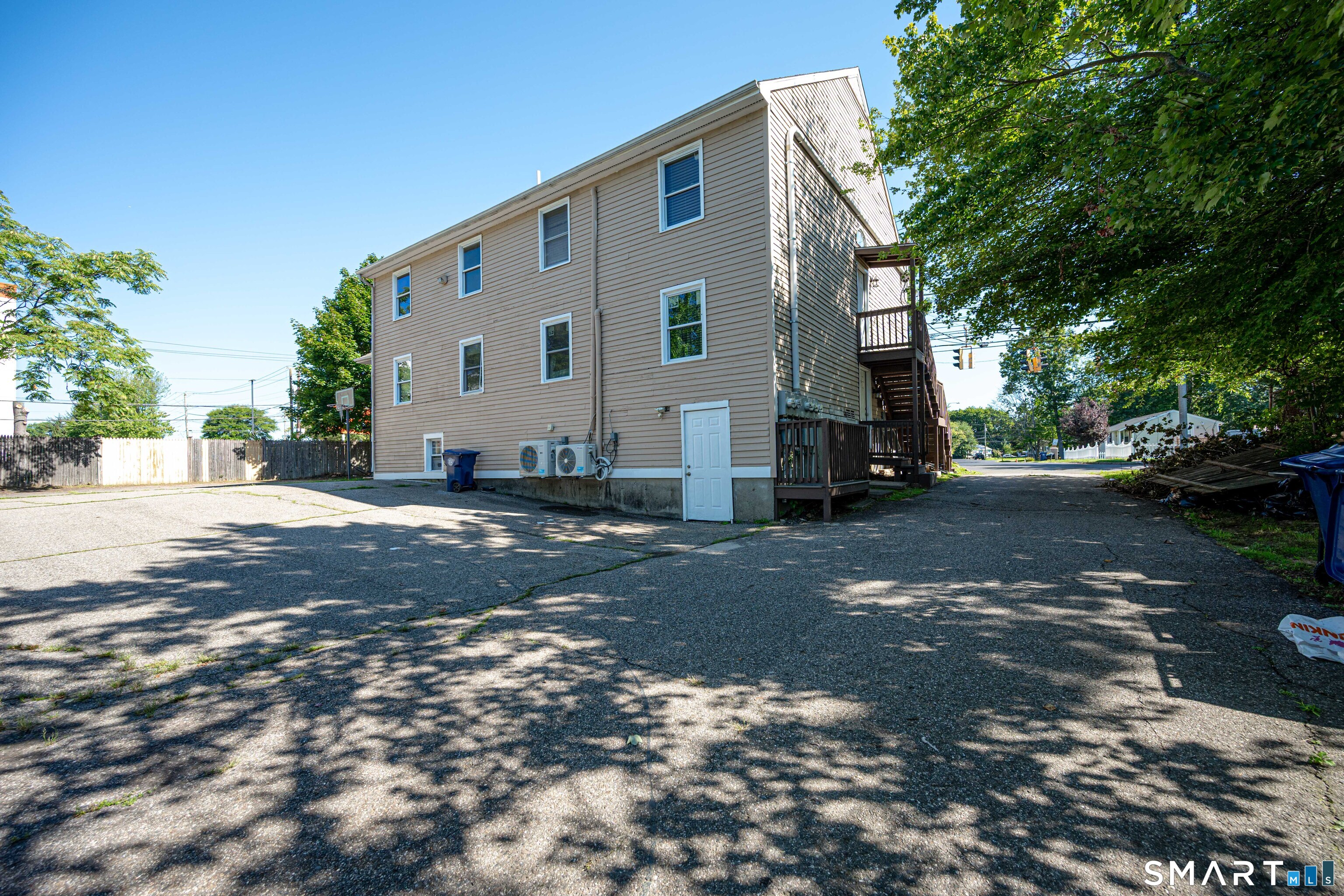 158 Bull Hill Lane West Haven CT 06516