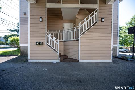 158 Bull Hill Lane West Haven CT 06516