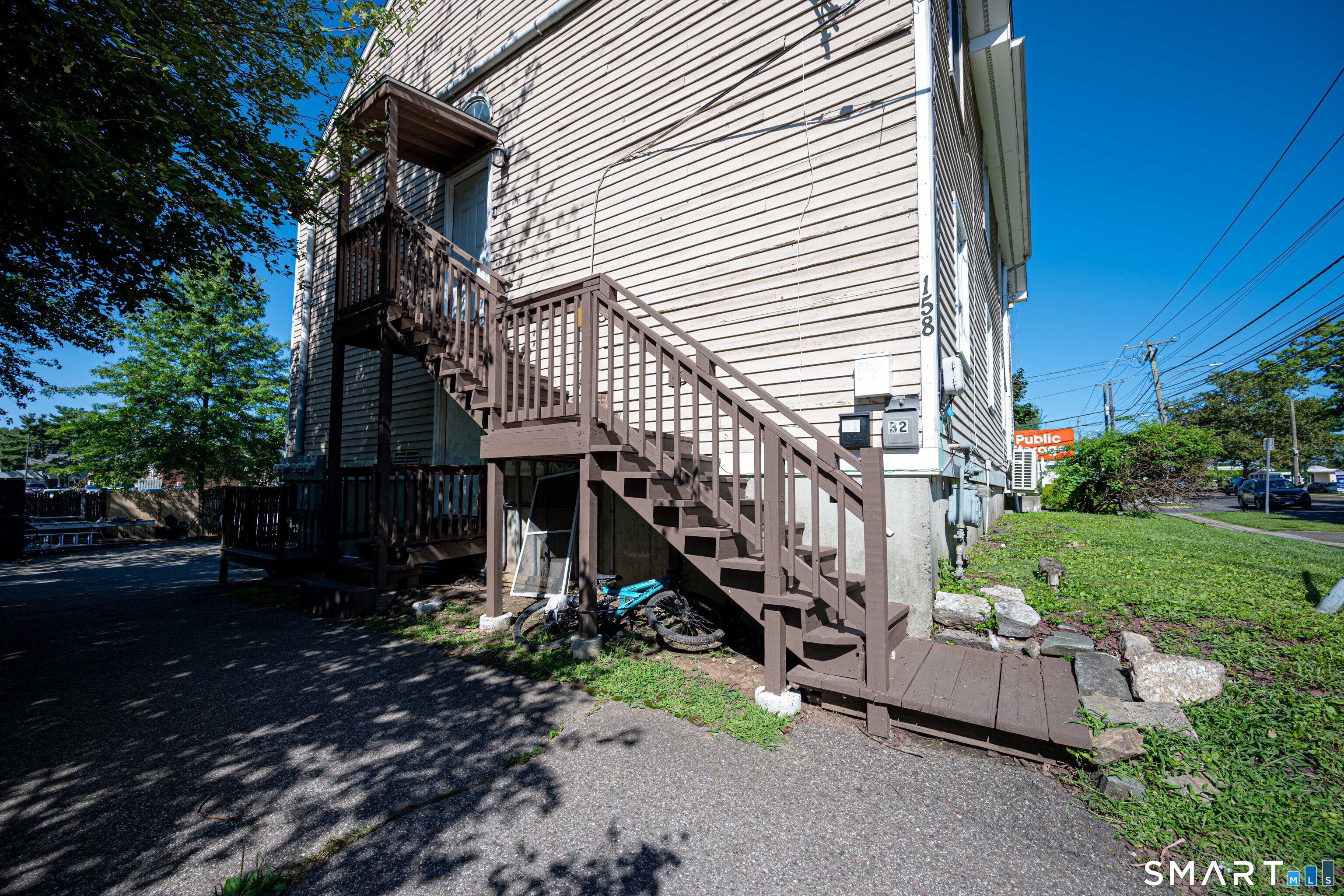 158 Bull Hill Lane West Haven CT 06516