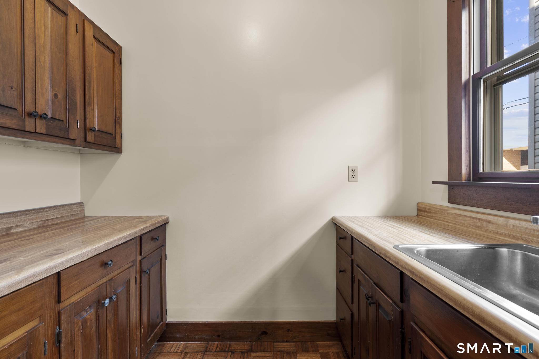 54 East Avenue West Haven CT 06516