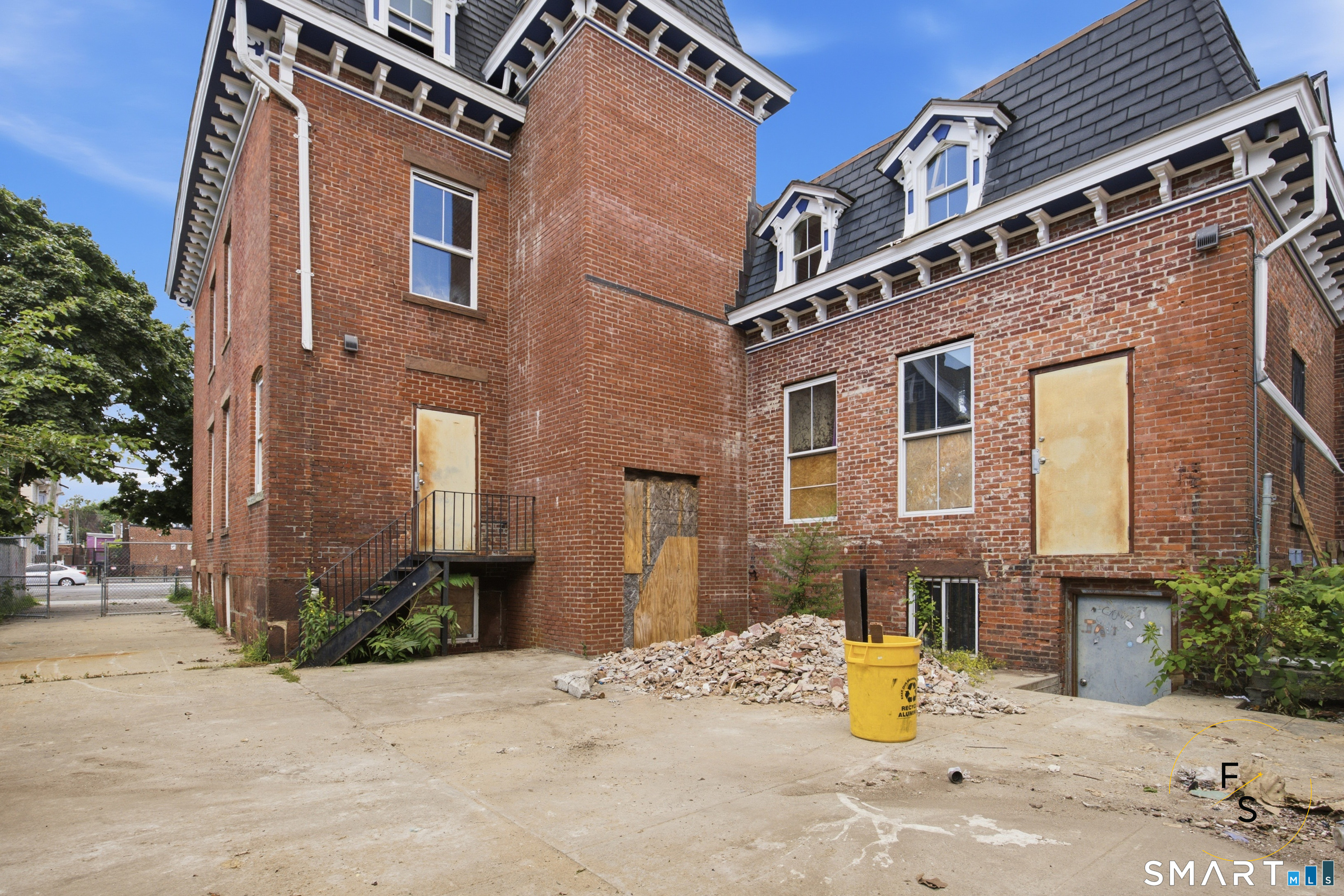 233 Blatchley Avenue New Haven CT 06513