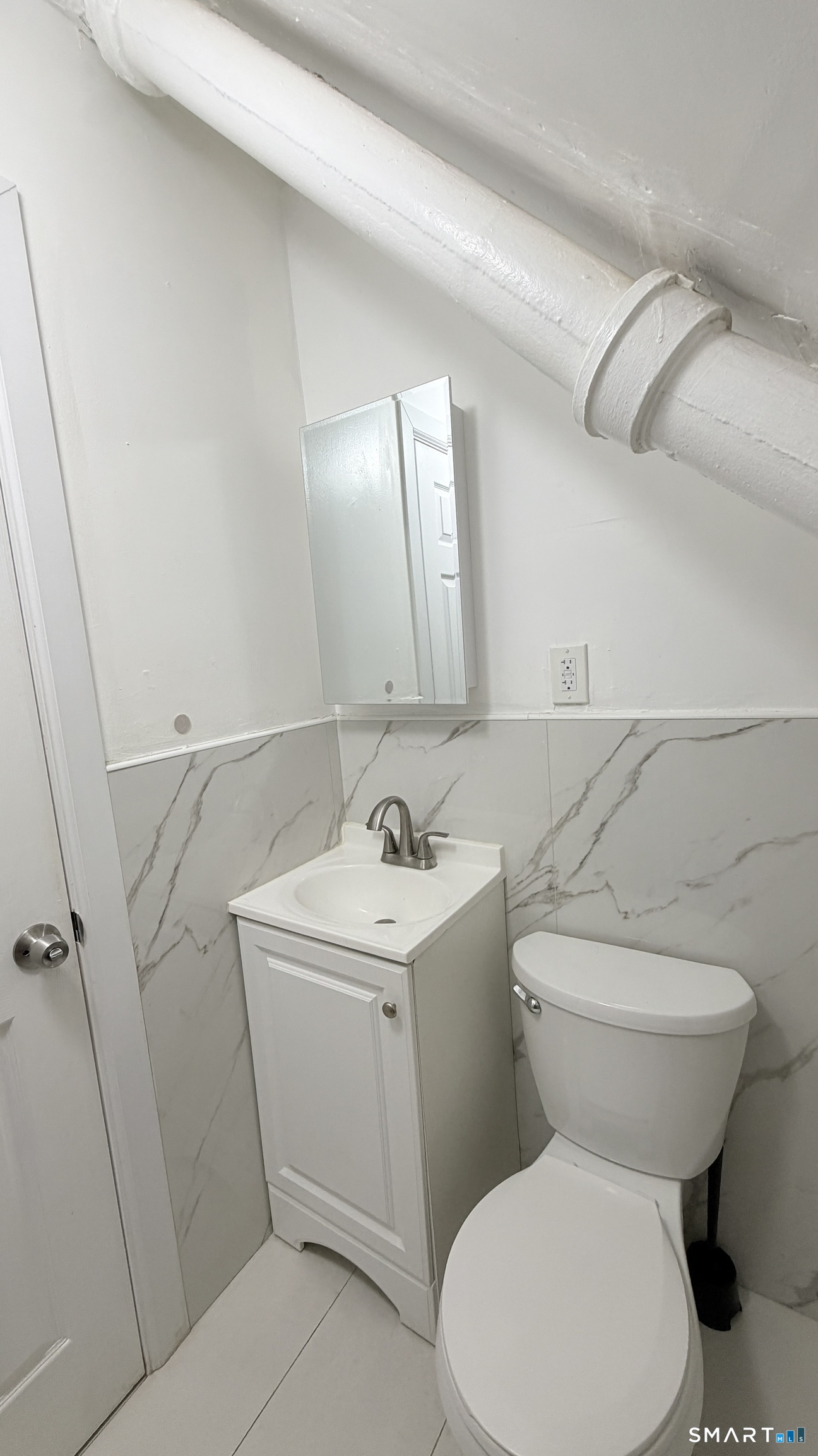 464-466 Hollister Avenue Bridgeport CT 06607