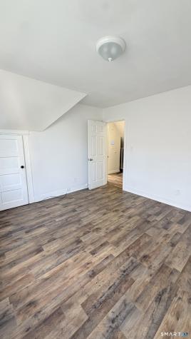 464-466 Hollister Avenue Bridgeport CT 06607
