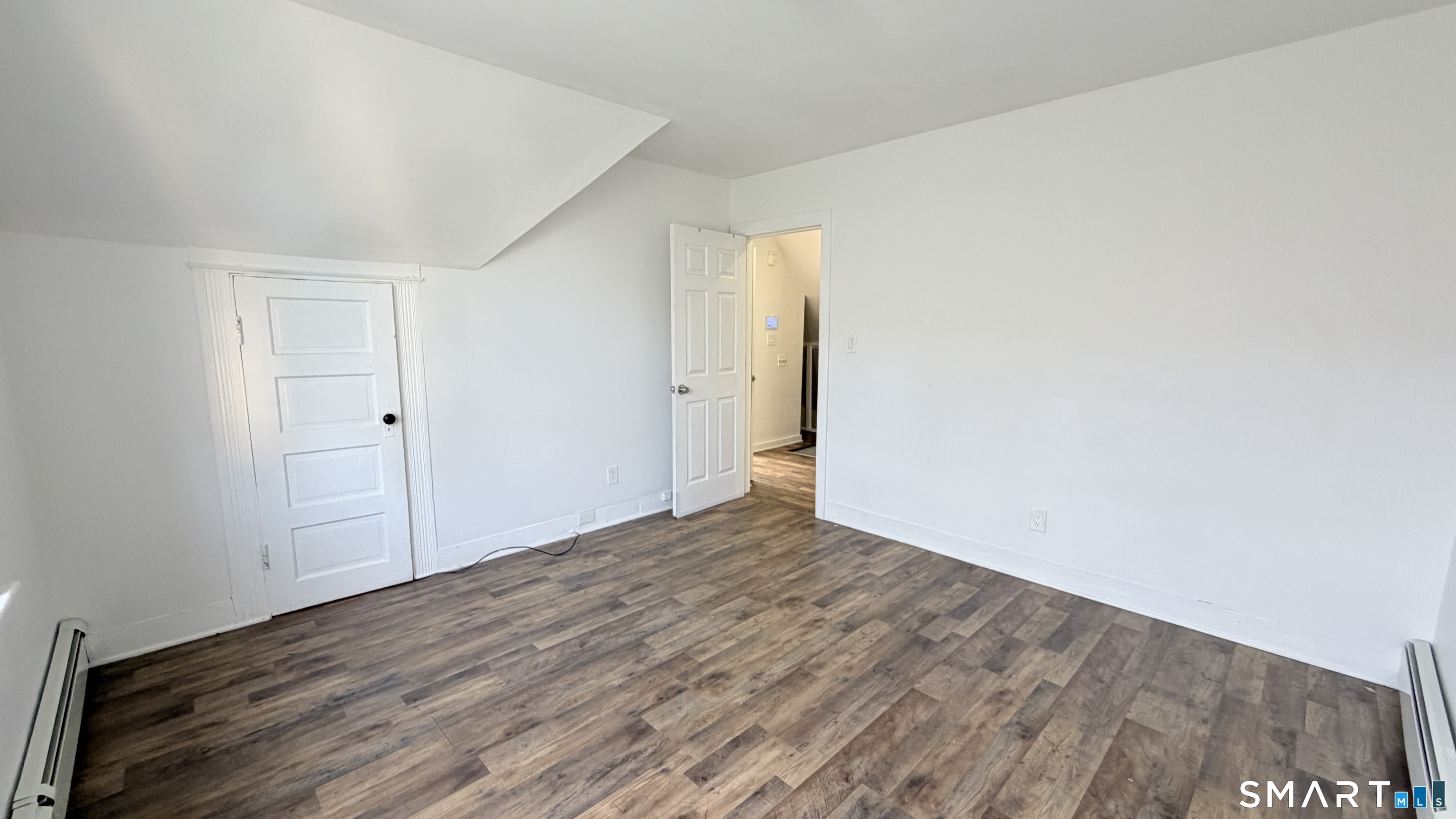 464-466 Hollister Avenue Bridgeport CT 06607