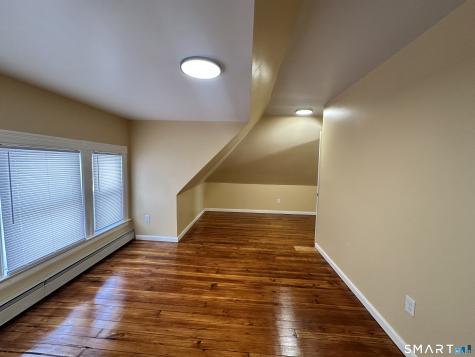 207 Greenfield Street Hartford CT 06112