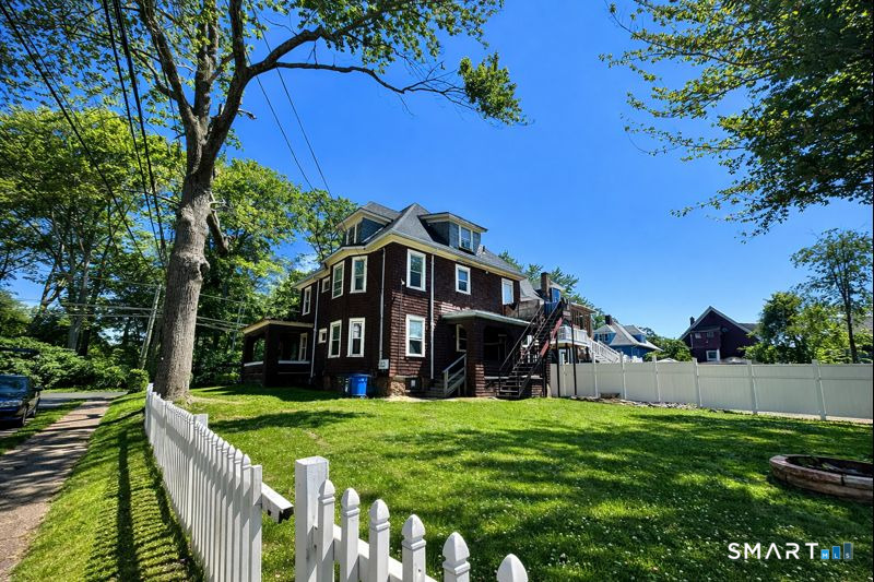 207 Greenfield Street Hartford CT 06112
