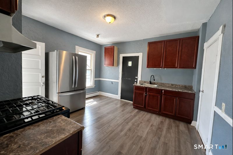 207 Greenfield Street Hartford CT 06112