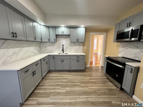 207 Greenfield Street Hartford CT 06112