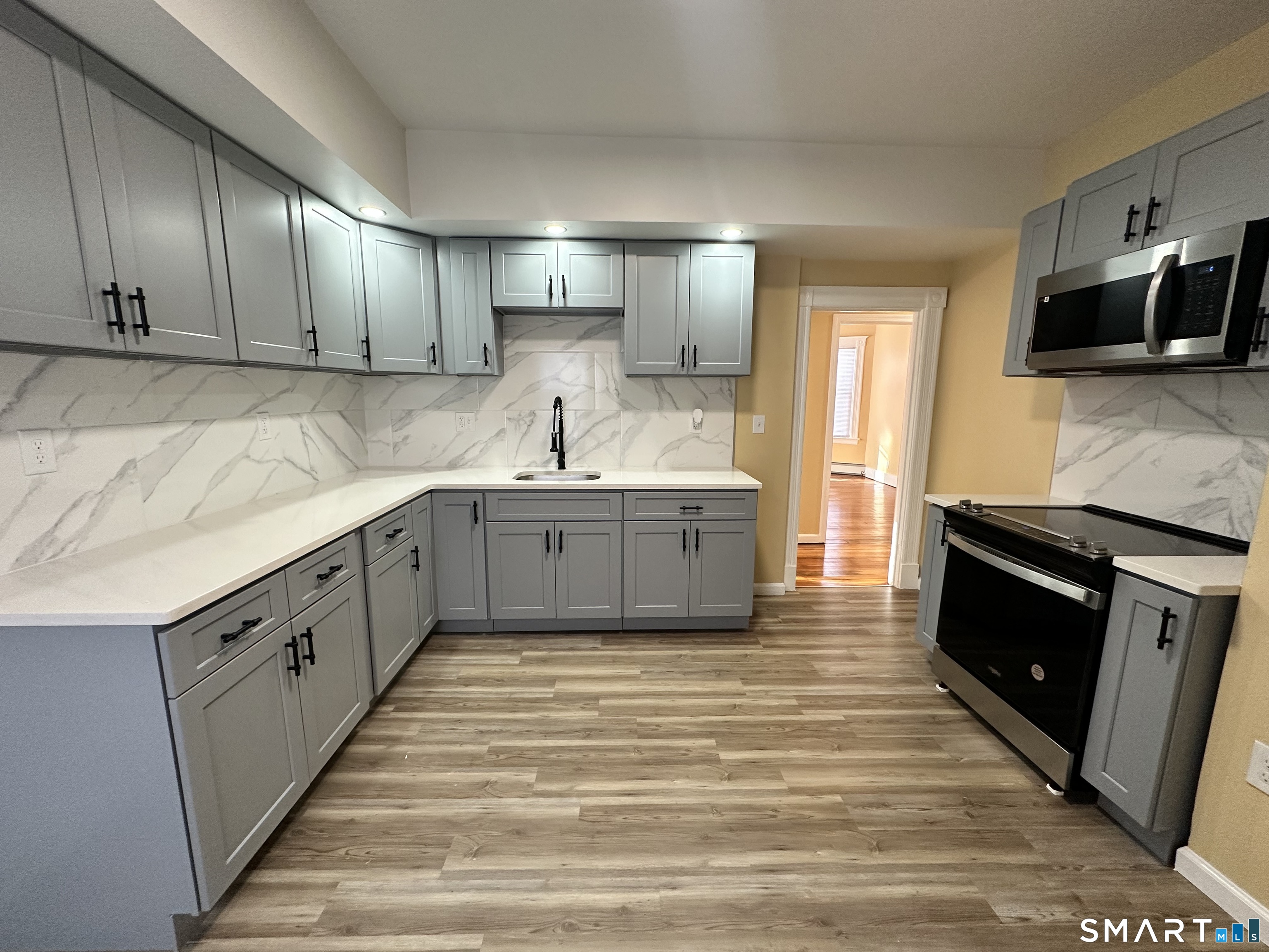 207 Greenfield Street Hartford CT 06112
