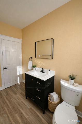 207 Greenfield Street Hartford CT 06112
