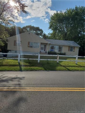 2933 North Main Street Waterbury CT 06704