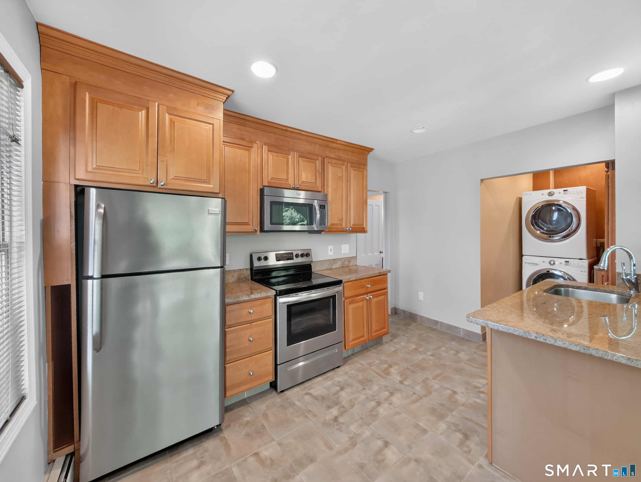 9 Broadway Avenue Stonington CT 06355