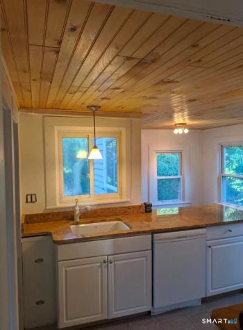 9 Broadway Avenue Stonington CT 06355