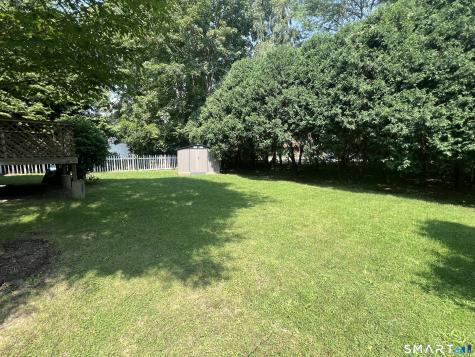 9 Broadway Avenue Stonington CT 06355